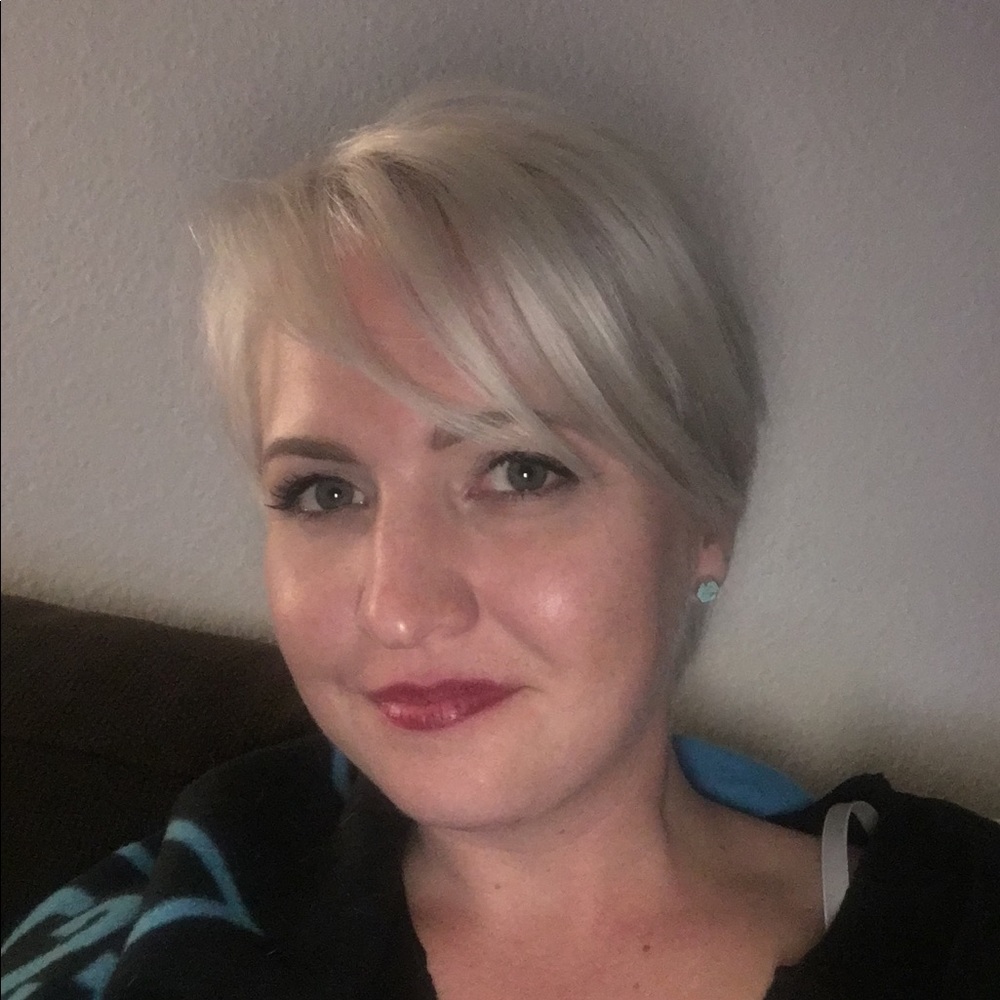Meet your Posher, Katie